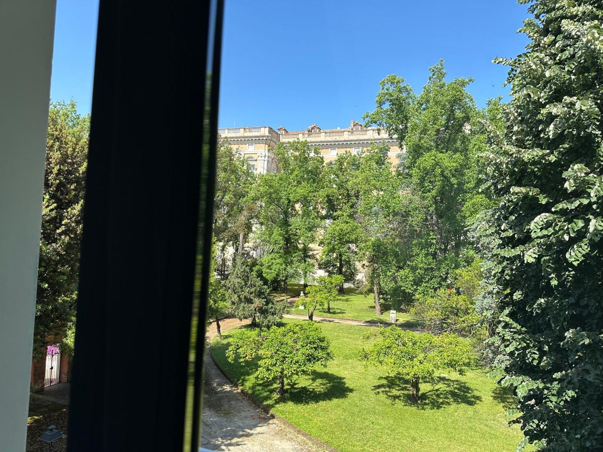 Bed and Breakfast Royal Gardens Caserta Pokoj fotografie